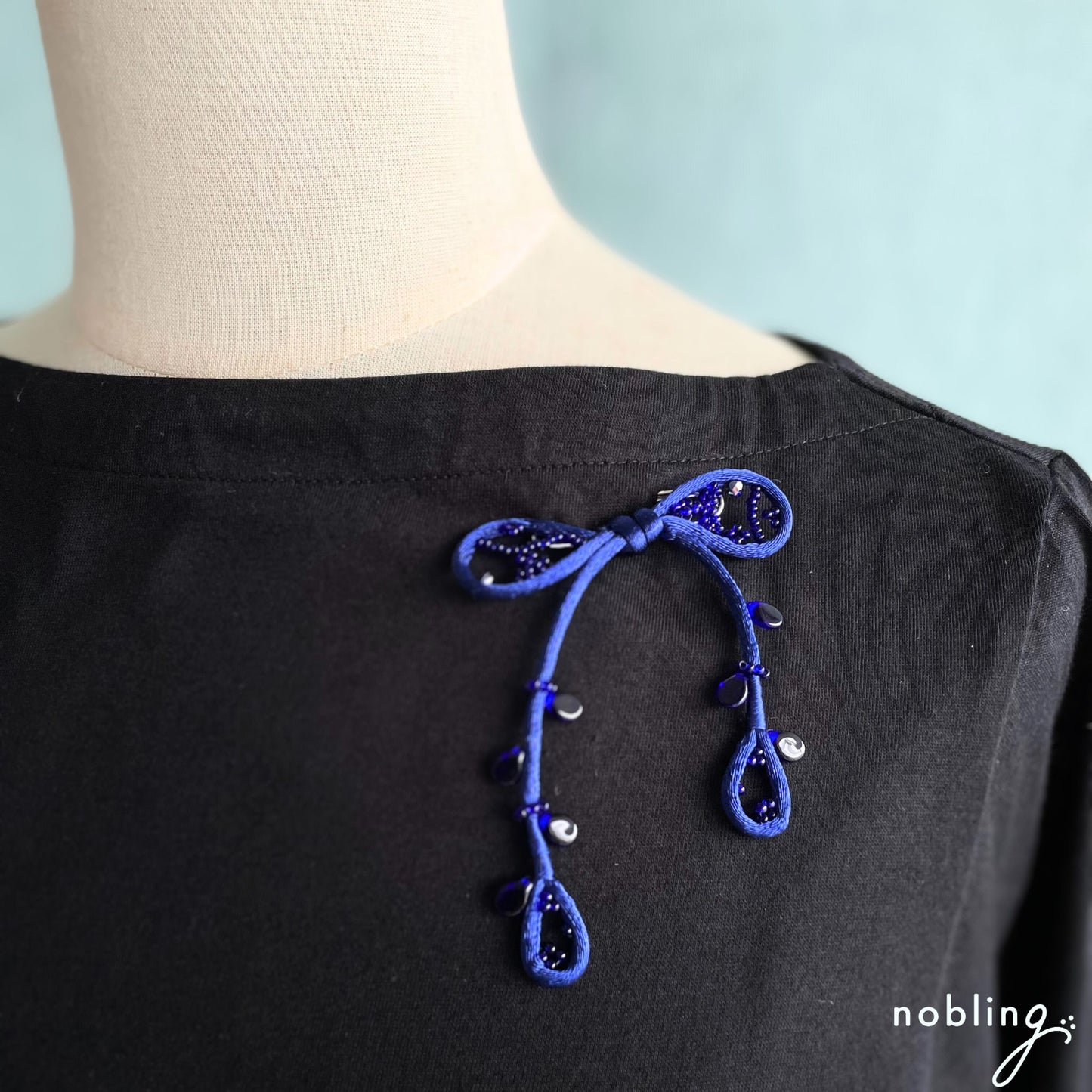 Ribbon brooch 【Dark blue】