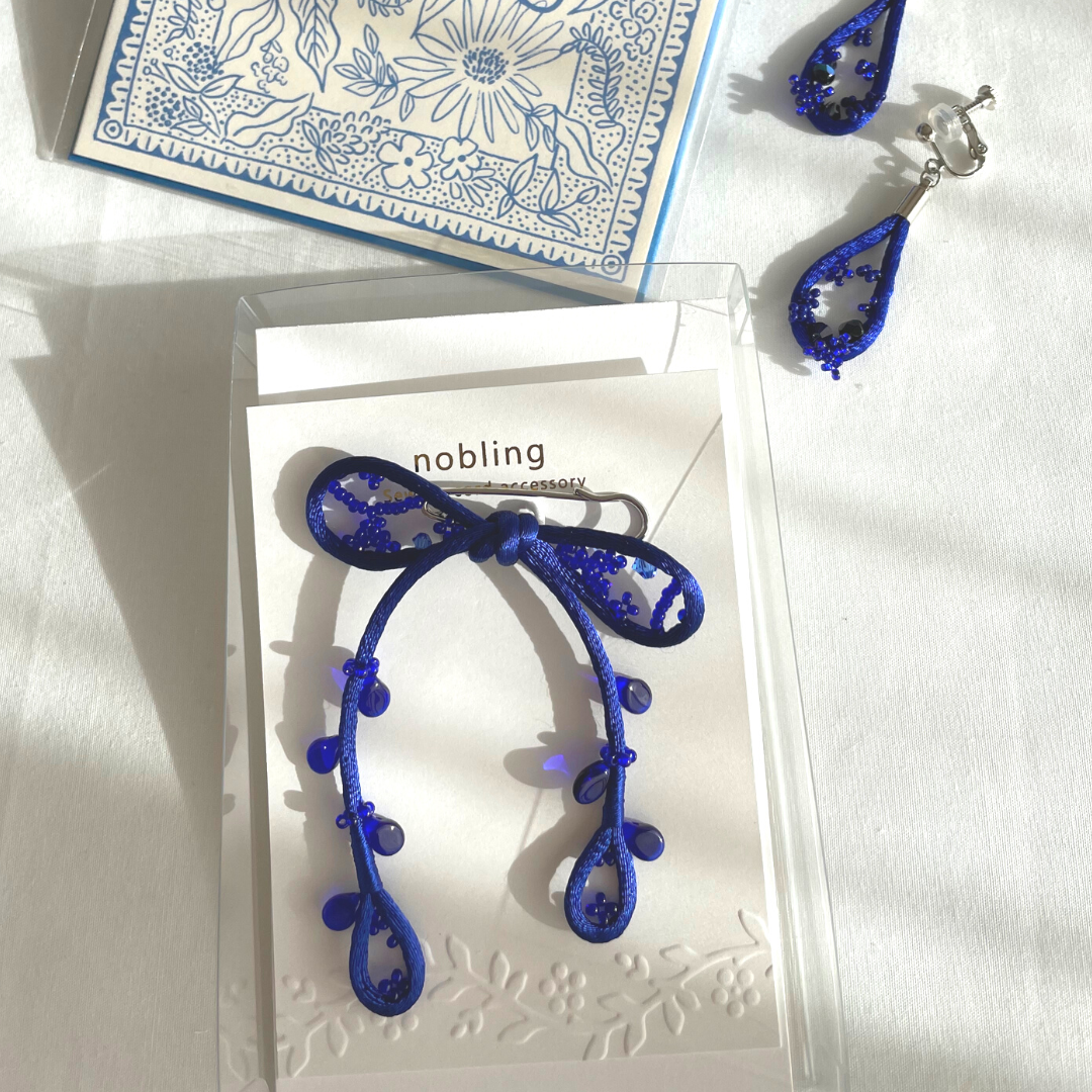 Ribbon brooch 【Dark blue】