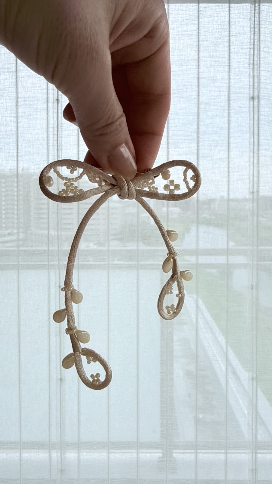 Ivory Ribbon Brooch with Beads, Statement Bow Pin for Jacket or Dress, Handmade Japanese Jewelry 【Watanabe Ivory】