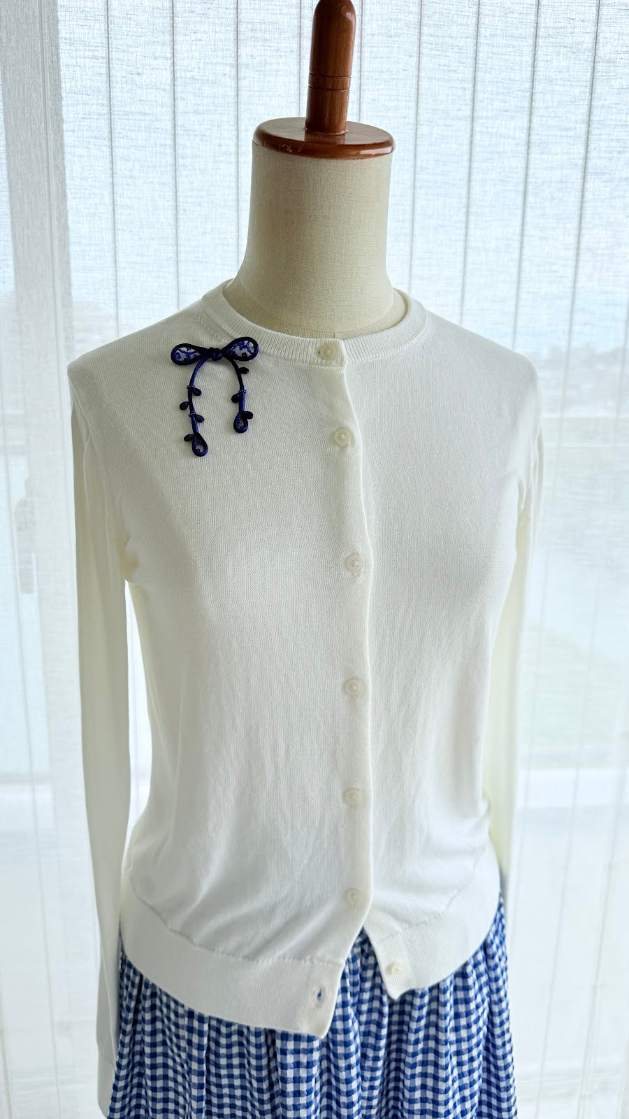 Royal Blue Ribbon Brooch with Beads, Statement Bow Pin for Jacket or Dress, Handmade Japanese Jewelry 【Hayata Royal Blue】