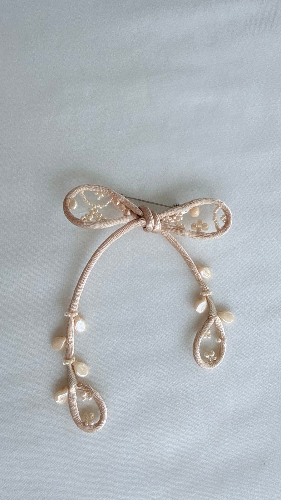 Ivory Ribbon Brooch with Beads, Statement Bow Pin for Jacket or Dress, Handmade Japanese Jewelry 【Watanabe Ivory】