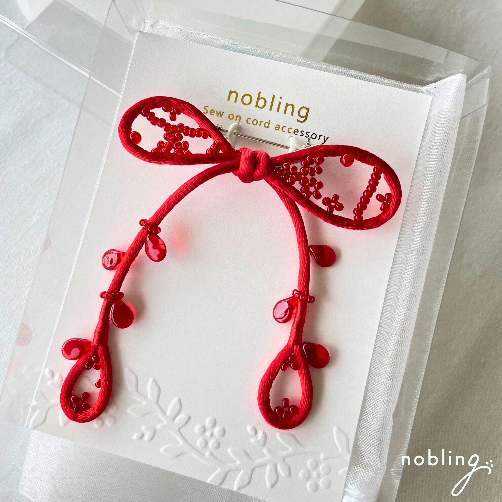 Red Ribbon Broche Ribbon brooch 【red】 – Sew on cord accessory nobling