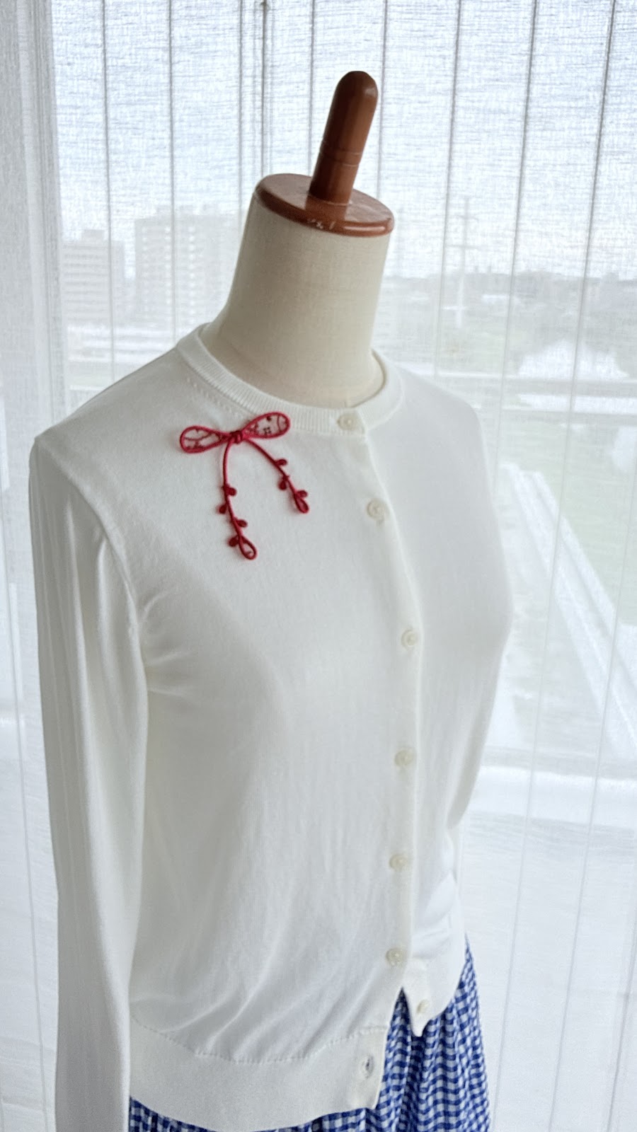 Red Ribbon Brooch with Beads, Statement Bow Pin for Jacket or Dress, Handmade Japanese Jewelry 【Ueda Red】