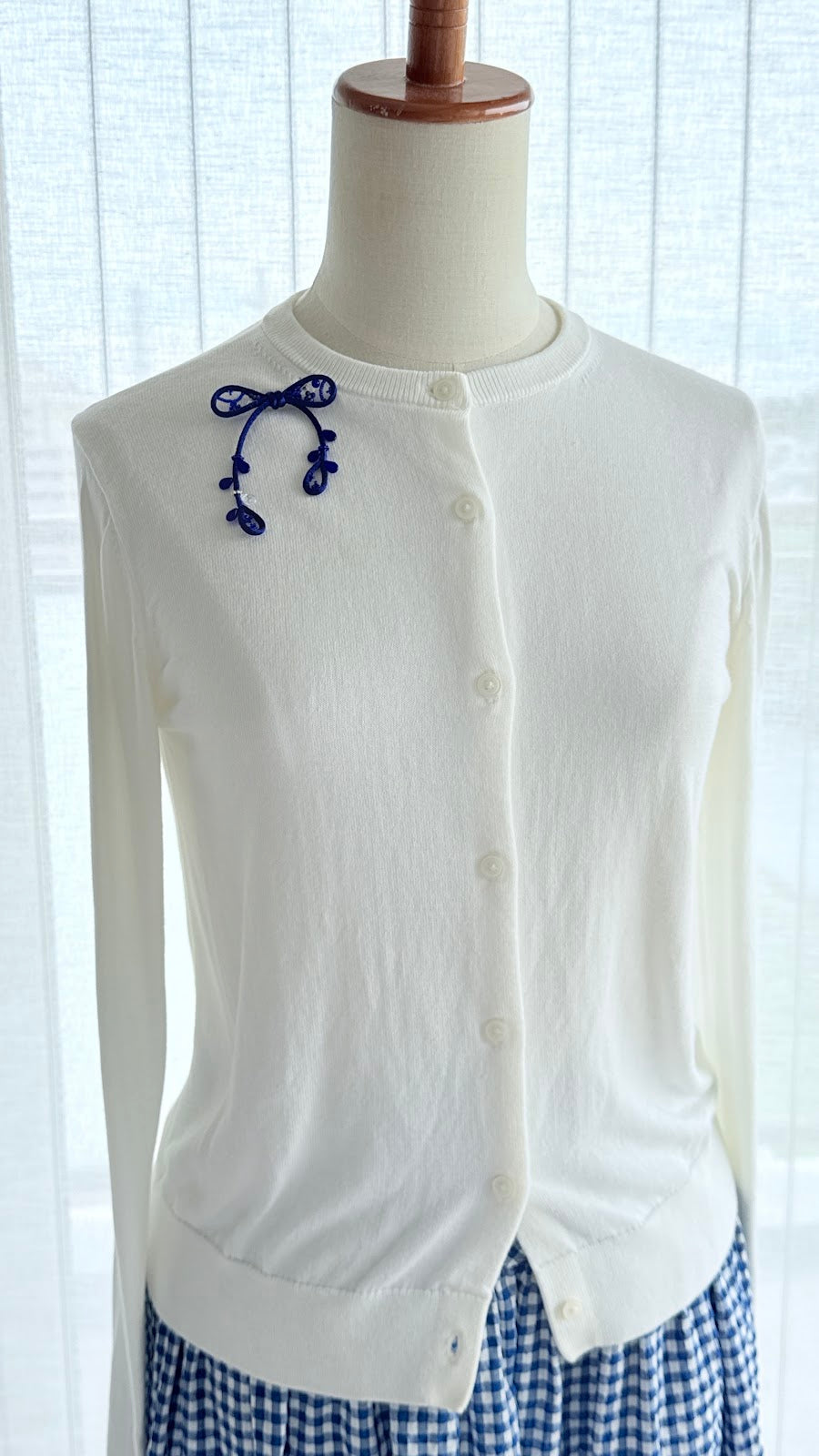 Royal Blue Ribbon Brooch with Beads, Statement Bow Pin for Jacket or Dress, Handmade Japanese Jewelry 【Matsusita Royal Blue】