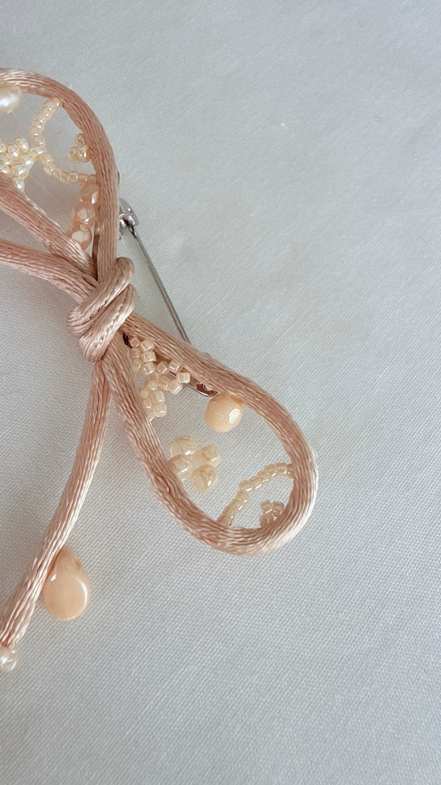Ivory Ribbon Brooch with Beads, Statement Bow Pin for Jacket or Dress, Handmade Japanese Jewelry 【Watanabe Ivory】