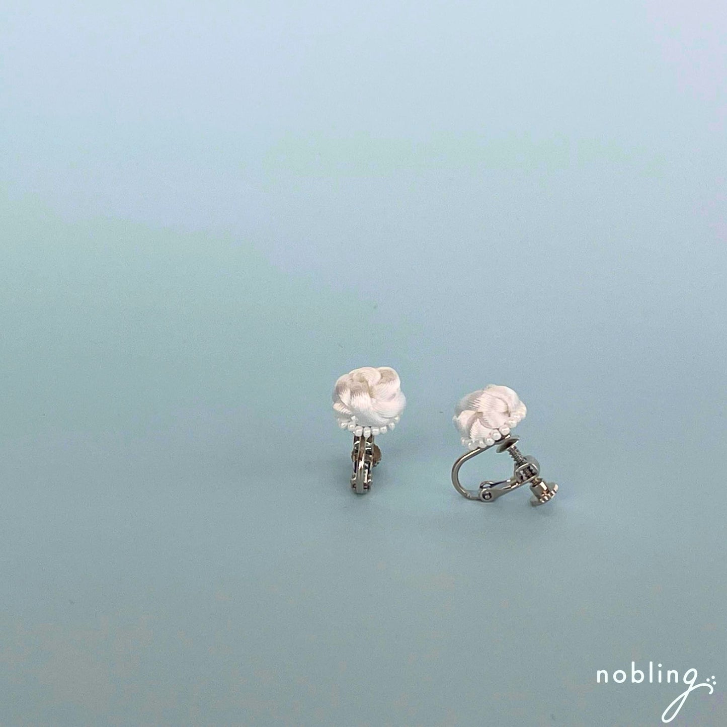 Koron-to earrings 【Pure white】