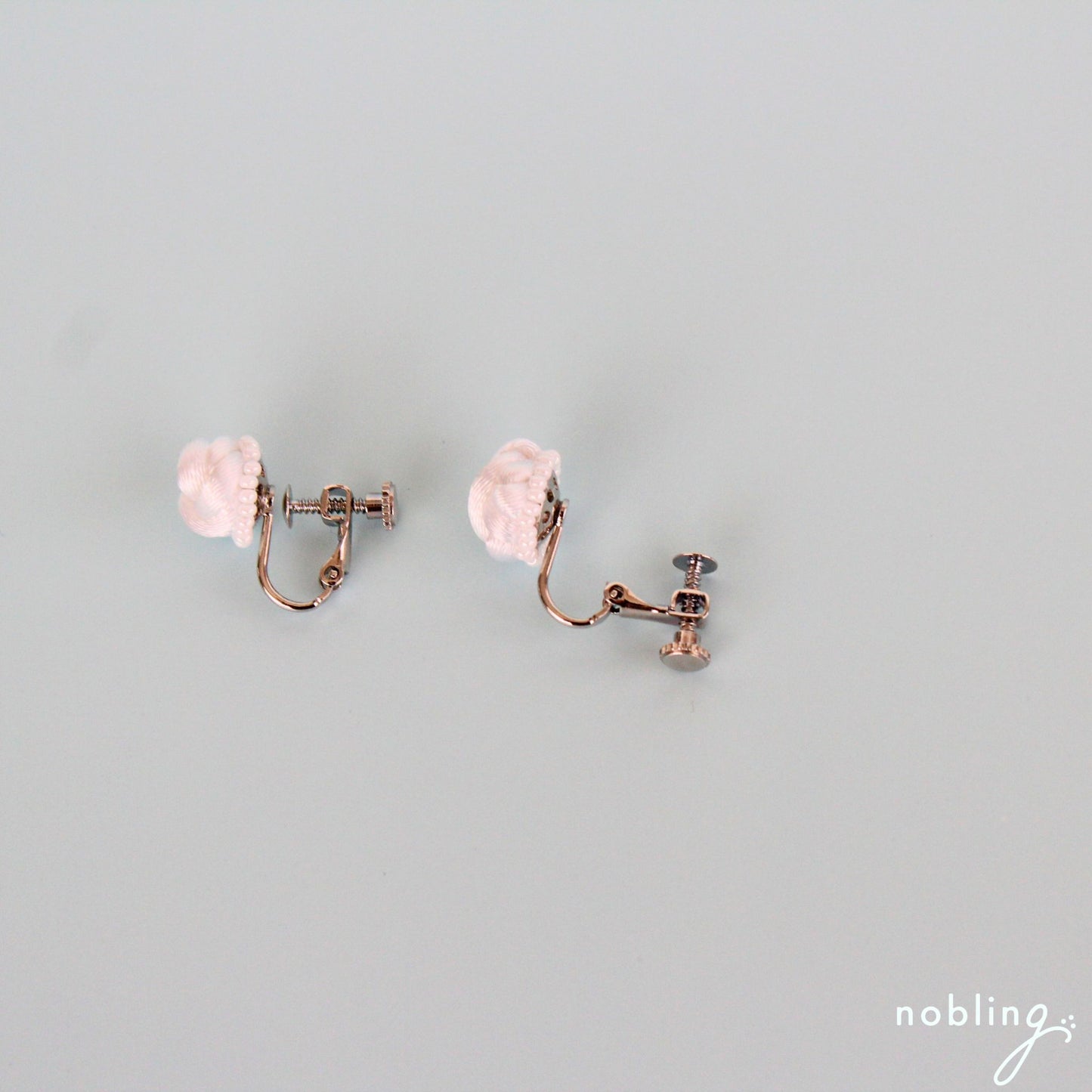 Koron-to earrings 【Pure white】